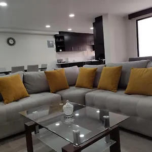 Departamento Sector De La Embajada Americana Apartamento Quito